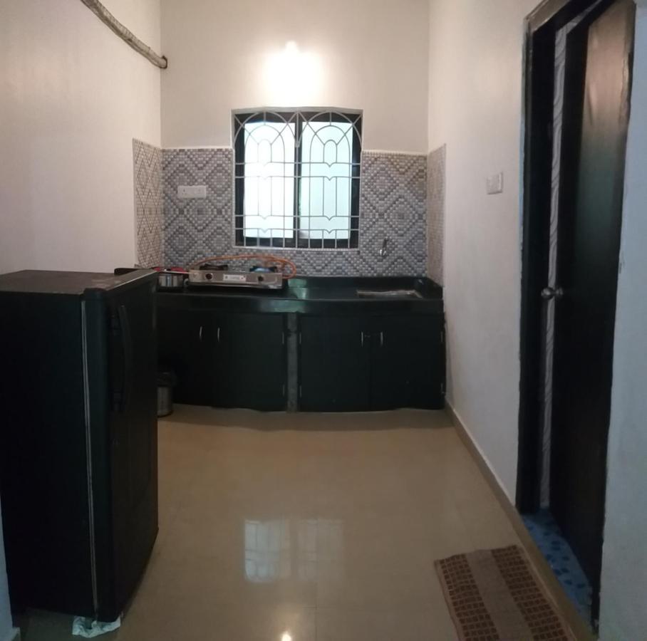 God'S Gift Morjim Hotel Bagian luar foto